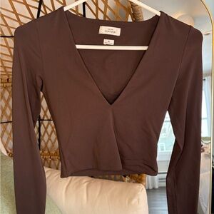 Babaton Deep Brown V-Neck Crop Top
